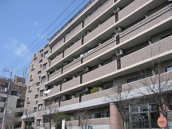 ライオンズプラザ府中是政駅前