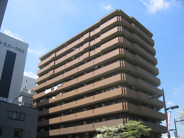 ダイアパレス新横浜駅前公園