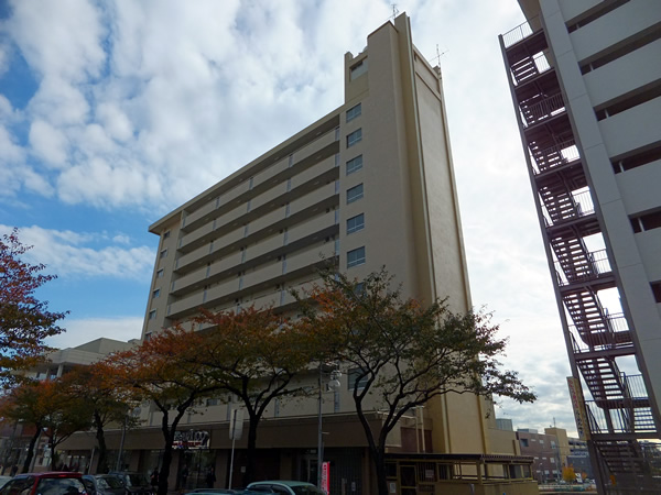 たまプラーザ駅前分譲共同住宅