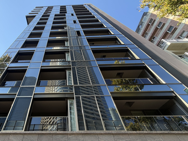 ロイヤルシーズン六本木